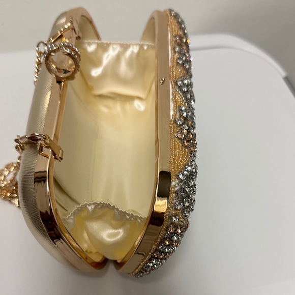 NINA GELSEY GOLD & SILVER CRYSTAL EMBELLISHED MINAUDIERE, CLASSY BAG /CLUTCH